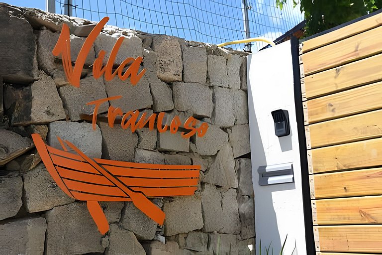 Vila Trancoso Itaquanduba - Apartamento 01